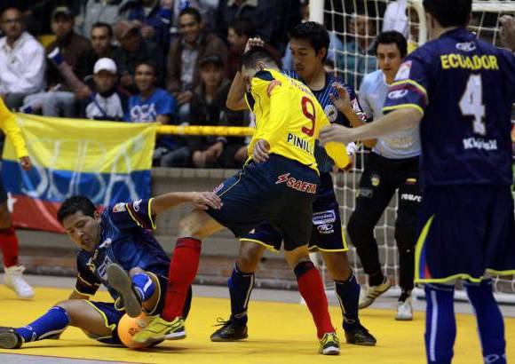 Colprensa - Hoy se nos dieron las cosas de la mejor manera, jugando bien, ganando. Esperemos que esta victoria sirva para que todo avance bien y podamos darle muchas alegr&#237;as a nuestra gente, indic&#243; Pinilla, la gran figura del partido.