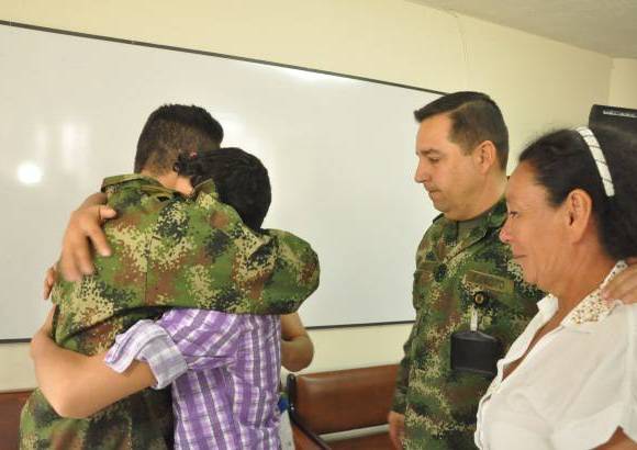 Cortesía Ejército - Huertas había sido secuestrado por el Eln el pasado 15 de mayo, cuando fue enboscado junto a su grupo muriendo 10 de los soldados.