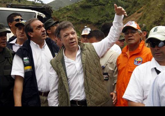 Jaime Pérez - El Presidente Juan Manuel Santos, quien visitó este martes la zona, lamentó la tragedia generada por el deslizamiento de grandes proporciones ocurrido en la vereda El Tambo, del municipio de Giraldo, Occidente antioqueño.