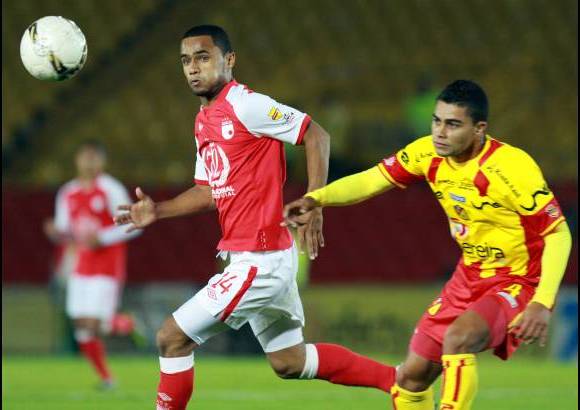 Colprensa - Santa Fe y Pereira igualaron sin goles en El Camp&#237;n.