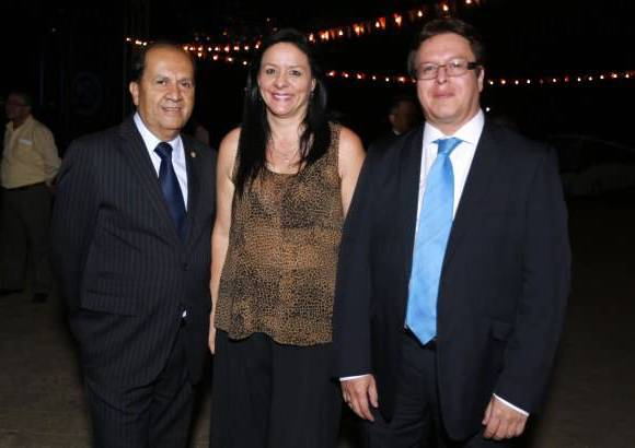 Fotos: Juan Antonio S&#225;nchez - Mauricio Pineda Guti&#233;rrez, Liliana Escobar y Carlos Mario Su&#225;rez (Junta Directiva de Sotraurab&#225;)