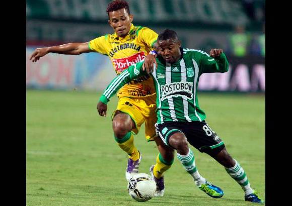Julio C&#233;sar Herrera - Nacional cay&#243; en el estadio Atanasio Girardot por 1-2 ante el Huila.
