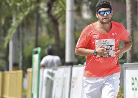 Esteban Jaramillo y Sebasti&#225;n Salazar - M&#225;s de 10 mil competidores se dieron cita en esta hist&#243;rica cita deportiva que se corr&#237;a en las modalidades de 5, 10, 21 y 42 kil&#243;metros.