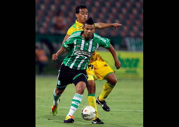 Julio C&#233;sar Herrera - Nacional cay&#243; en el estadio Atanasio Girardot por 1-2 ante el Huila.