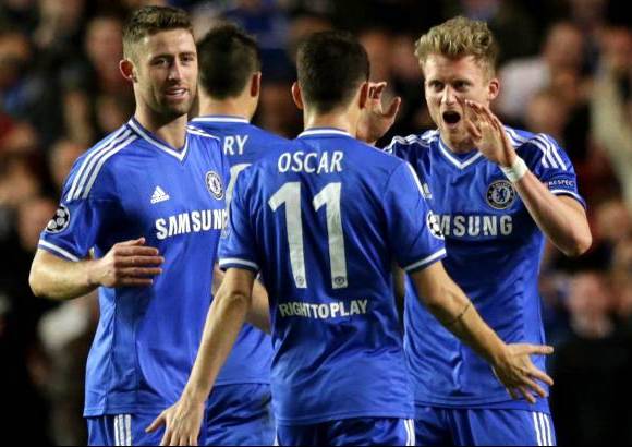 AP - Andre Schurrle abri&#243; el marcador para Chelsea a los 32 tras una falla defensiva del equipo franc&#233;s.
