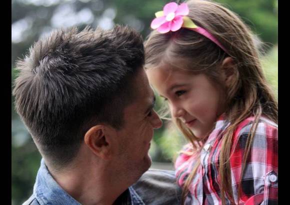 Julio César Herrera - Juanes y su hija Paloma