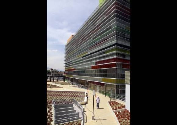 Donaldo Zuluaga - Es un hospital de 10 mil metros cuadrados.