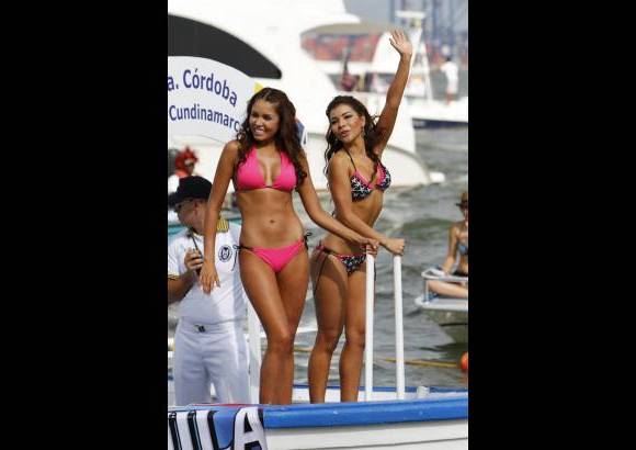 Colprensa - En este tradicional evento, las candidatas recorrieron la bahía de Cartagena, acompañadas de los cadetes de la Escuela Naval. La cita final fue en el Club Naval, donde las candidatas desfilaron en un acto de carácter benéfico para la Acción Social Naval.