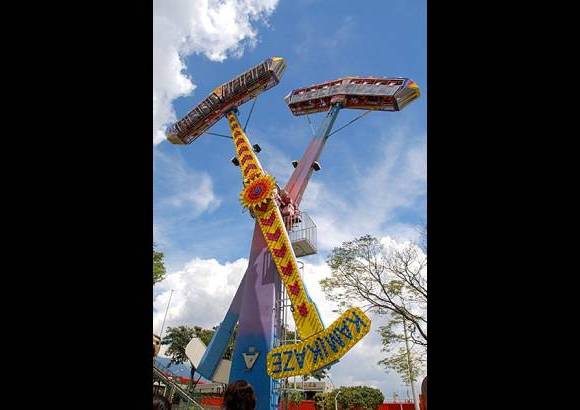 FOTO EL COLOMBIANO - Es uno de los sitios de recreaci&#243;n de mayor acogida por los habitantes de Medell&#237;n. Sus juegos mec&#225;nicos y el lago que tiene en su centro son sus atracciones m&#225;s reconocidas. Por el Parque Norte J. Emilio Valderrama han pasado casi todos los medellinenses.