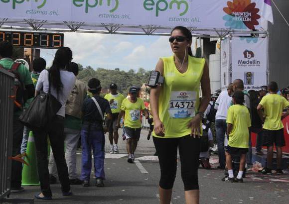 Esteban Jaramillo y Sebastián Salazar - Más de 10 mil competidores se dieron cita en esta histórica cita deportiva que se corría en las modalidades de 5, 10, 21 y 42 kilómetros.