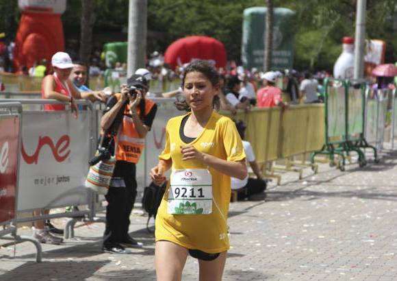 Esteban Jaramillo y Sebastián Salazar - Más de 10 mil competidores se dieron cita en esta histórica cita deportiva que se corría en las modalidades de 5, 10, 21 y 42 kilómetros.