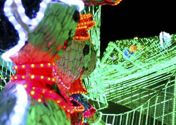 Juan Sebasti&#225;n Carvajal Beltr&#225;n - Hermosas y coloridas figuras que le ponen rostro a la Navidad en Medell&#237;n.