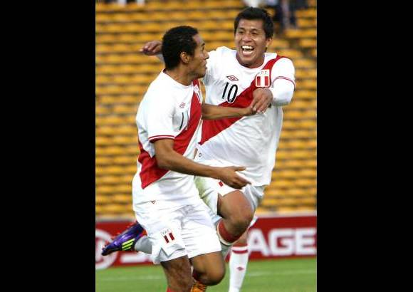 Reuters - 1 partido perdi&#243; Colombia y con eso se fue del torneo continental.