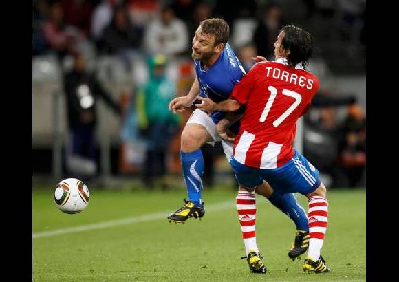 Reuters - Paraguay logró un punto para coliderar con los italianos el Grupo F, a la espera del partido que enfrentará el martes a Nueva Zelanda y Eslovaquia.