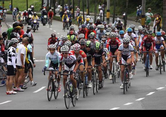 R&#243;binson S&#225;enz - En familia y con los buenos amigos se vivi&#243; la fiesta de la ruta.