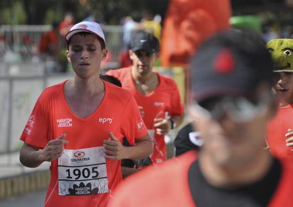 Esteban Jaramillo y Sebasti&#225;n Salazar - M&#225;s de 10 mil competidores se dieron cita en esta hist&#243;rica cita deportiva que se corr&#237;a en las modalidades de 5, 10, 21 y 42 kil&#243;metros.