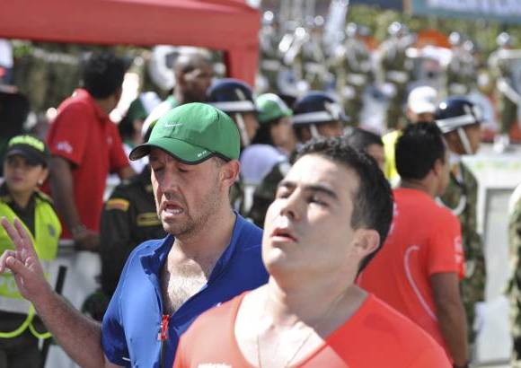 Esteban Jaramillo y Sebasti&#225;n Salazar - M&#225;s de 10 mil competidores se dieron cita en esta hist&#243;rica cita deportiva que se corr&#237;a en las modalidades de 5, 10, 21 y 42 kil&#243;metros.