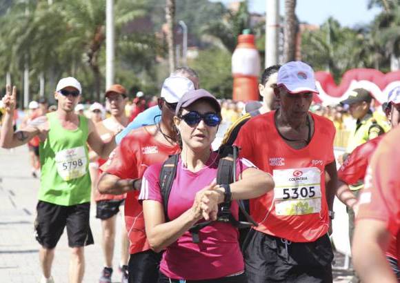 Esteban Jaramillo y Sebasti&#225;n Salazar - M&#225;s de 10 mil competidores se dieron cita en esta hist&#243;rica cita deportiva que se corr&#237;a en las modalidades de 5, 10, 21 y 42 kil&#243;metros.