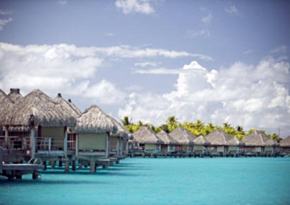 FOTO CORTESÍA TAHITÍ TURISMO - De los 23 convocados de Tahití a la Copa Confederaciones, solo Marama Vahirua, es futbolista profesional, mientras que sus compañeros practican el deporte por diversión.