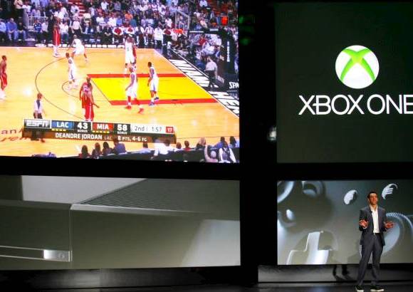 REUTERS - Adem&#225;s, mostraron c&#243;mo los usuarios pueden ver deportes en vivo en la televisi&#243;n mientras obtienen actualizaciones de sus ligas de fantas&#237;a en una pantalla dividida.