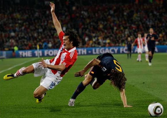 AP - La selecci&#243;n espa&#241;ola era la favorita en las apuestas a ganar el t&#237;tulo antes del comienzo, pero la derrota del debut contra Suiza ech&#243; por tierra las esperanzas de los europeos de levantar la Copa. Sin embargo, lograron recuperarse y ahora luchar&#225;n por un lugar en la final.