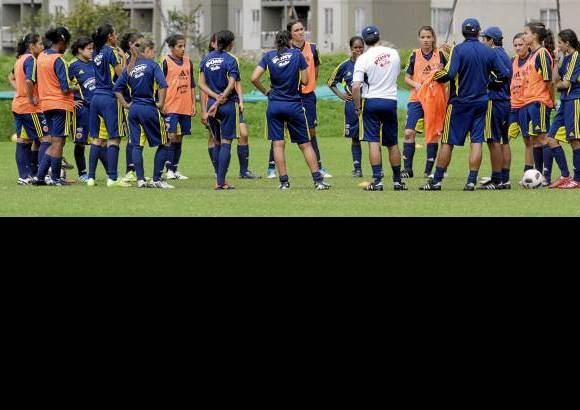 Colprensa - &quot;El objetivo es grande, queremos ir a ganar. M&#237;nimo tenemos que repetir lo que hicimos en Bucaramanga (subcampeonas)&quot;, sostuvo Rozzo, el estratega nacional.