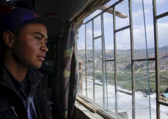 Colprensa - Las cirug&#237;as que tendr&#225; Juli&#225;n no hacen parte del diario de la medicina, por lo que a la ciencia le espera una ardua traves&#237;a. El procedimiento m&#233;dico est&#225; dividido en tres etapas: primero, una mastectom&#237;a, cirug&#237;a para extirparle los senos, luego una histerectom&#237;a, eliminaci&#243;n del &#250;tero y por &#250;ltimo una construcci&#243;n del pene.