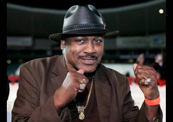 Reuters - La muerte de Frazier fue anunciada en un comunicado por sus familiares, quienes pidieron que se les permitiera enfrentar la p&#233;rdida en privado y dijeron que anunciar&#237;an &quot;la celebraci&#243;n por el regreso a casa de su padre&quot; lo m&#225;s pronto posible.