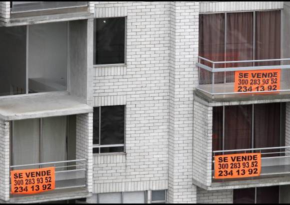 Henry Agudelo - Movimientos y grietas hicieron que los residentes del edificio fueran desalojados de forma preventiva el viernes 11 de octubre.