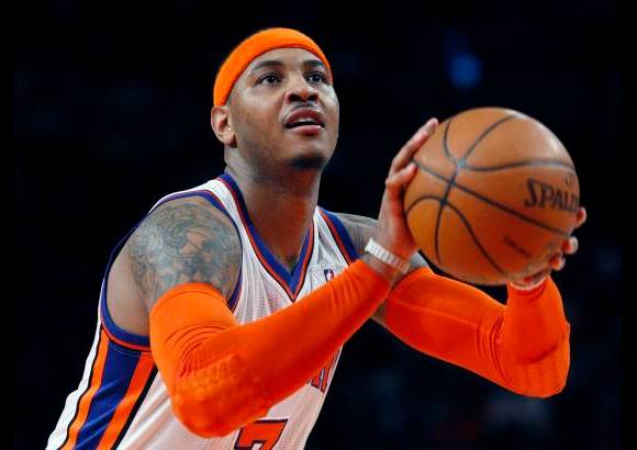 Reuters - El alero Carmelo Anthony anotó 37 puntos, incluidos los últimos cinco de su equipo, y los Knicks de Nueva York vencieron por 106-104 a los Celtics de Boston en el primer partido de la jornada inaugural de la nueva temporada del baloncesto de la NBA.