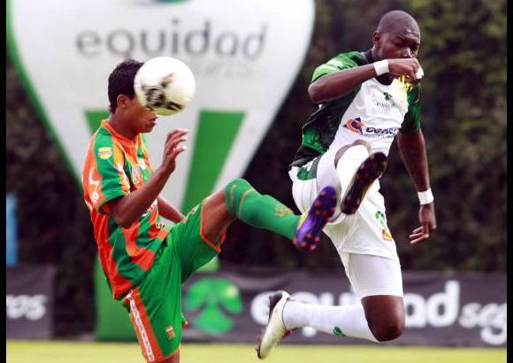 Colprensa - Envigado super&#243; en el estadio de Techo 0-2 a Equidad.