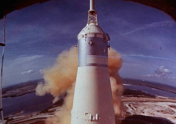 AP - NASA - Julio 16 de 1969. Despegó de Cabo Kennedy el cohete Saturno V que lanzó a Neil Armstrong, Edwin Aldrin y Michael Collins en su misión lunar Apollo 11.