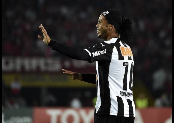 AFP - Su clasificaci&#243;n como segundo del grupo 6 lo enfrentar&#225; al Mineiro, actual campe&#243;n, que traer&#225; en su n&#243;mina al estelar Ronaldinho.