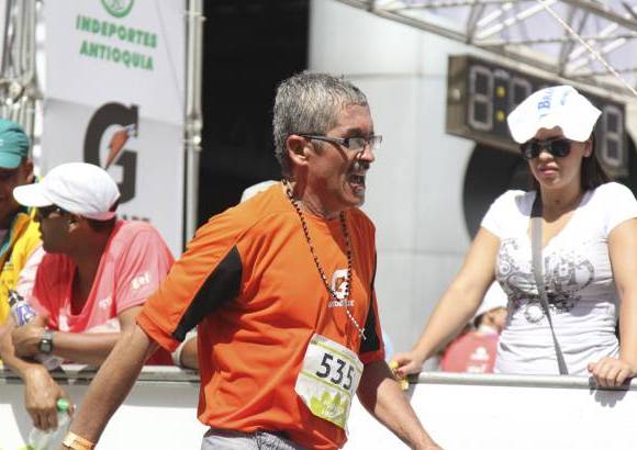 Esteban Jaramillo y Sebastián Salazar - Más de 10 mil competidores se dieron cita en esta histórica cita deportiva que se corría en las modalidades de 5, 10, 21 y 42 kilómetros.
