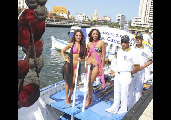 Colprensa - En este tradicional evento, las candidatas recorrieron la bahía de Cartagena, acompañadas de los cadetes de la Escuela Naval. La cita final fue en el Club Naval, donde las candidatas desfilaron en un acto de carácter benéfico para la Acción Social Naval.