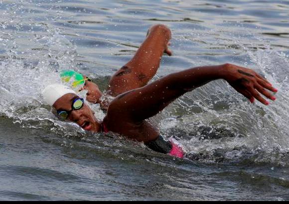 Jaime Pérez - Bien parejas, por dentro la venezolana Andreina Pinto y por fuera la brasileña Ana Cunha. Así fue la constante hasta la meta y por eso las dos recibieron el oro en aguas abiertas.
