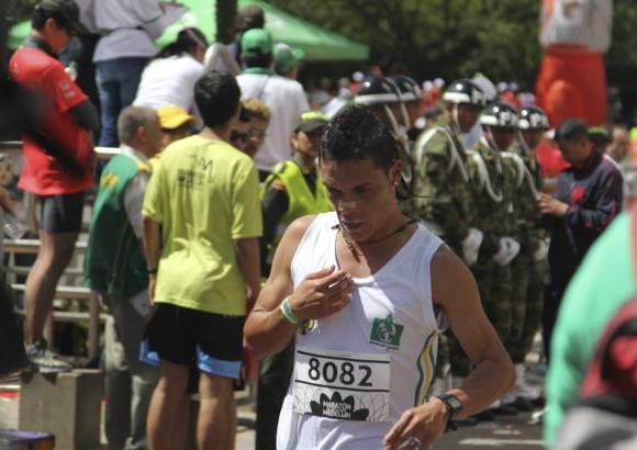 Esteban Jaramillo y Sebastián Salazar - Más de 10 mil competidores se dieron cita en esta histórica cita deportiva que se corría en las modalidades de 5, 10, 21 y 42 kilómetros.