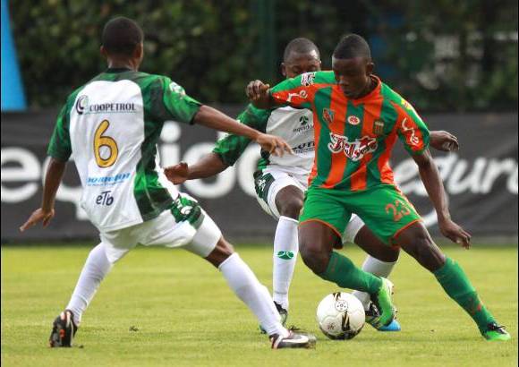 Colprensa - Envigado super&#243; en el estadio de Techo 0-2 a Equidad.