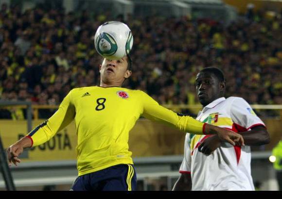 Colprensa - Michael Ortega fue una de las figuras de Colombia, fue el encargado del pase gol para el tanto de Valencia.