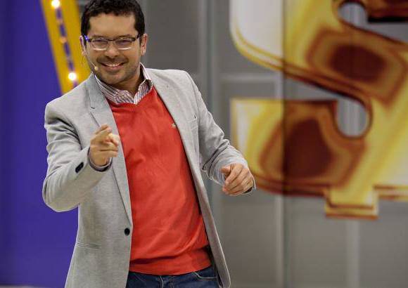 Cortes&#237;a - Bernardo Duque, m&#225;s conocido como Bernee, era el locutor del programa de televisi&#243;n El Precio es Correcto.