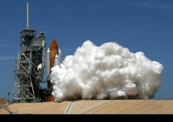 Reuters - La Nasa tiene planificadas otras dos misiones de transbordadores: con el Discovery, y con el Endeavor.