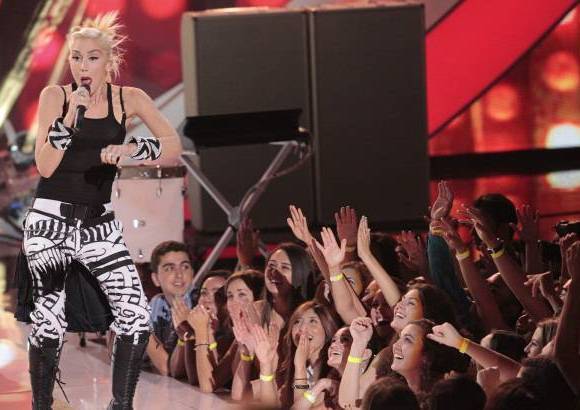 - No Doubt aprovechó la gala para impresionar con su nuevo disco Settle Down.