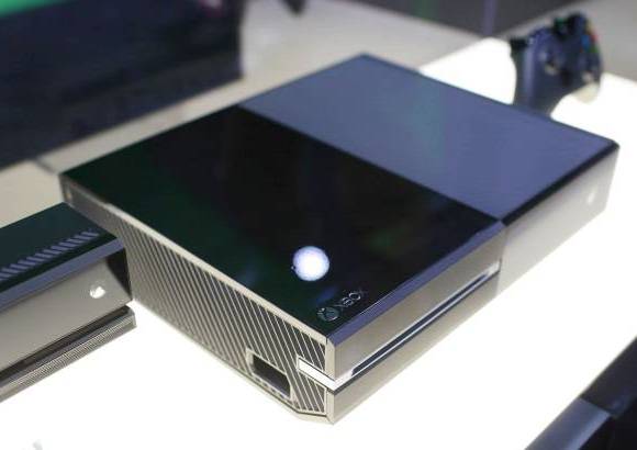 REUTERS - Pero han pasado ocho a&#241;os desde que esa m&#225;quina sali&#243; a la venta, y Microsoft es el &#250;ltimo de los tres principales fabricantes de consolas en presentar un nuevo sistema.