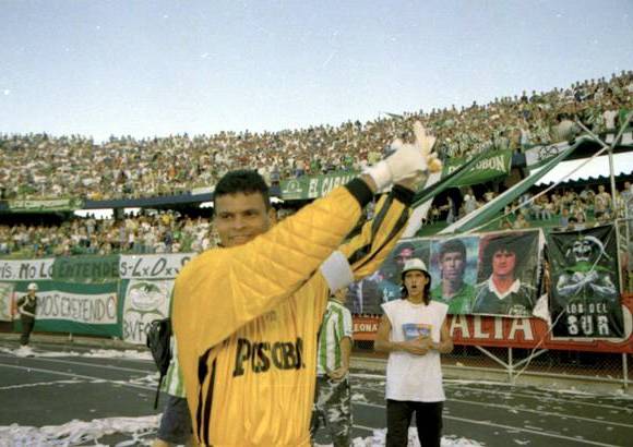 Foto archivo - El portero vallecaucano Miguel &#193;ngel Calero Rodr&#237;guez descrest&#243; con todo su talento en el club Independiente de Ginebra, el Club Sporting de Barraquilla, el Deportivo Cali, el Club Atl&#233;tico Nacional, el Pachuca y la selecci&#243;n Colombia.