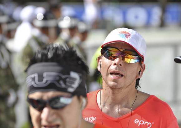 Esteban Jaramillo y Sebasti&#225;n Salazar - M&#225;s de 10 mil competidores se dieron cita en esta hist&#243;rica cita deportiva que se corr&#237;a en las modalidades de 5, 10, 21 y 42 kil&#243;metros.