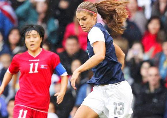 Reuters - Alex Morgan integrante de la selecci&#243;n estadounidense de f&#250;tbol femenino encabeza la lista de las mujeres m&#225;s bellas que participan en los Juegos Ol&#237;mpicos. Juzguen ustedes.