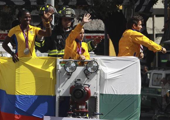 Róbinson Sáenz - Emocionante y multitudinaria fue la acogida de los antioqueños a los deportistas, verdaderos héroes Olímpicos.