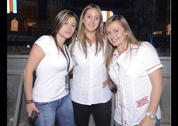 Cámara Lúcida - Manuela de Villa, Lina Velez y Viviana Apolinar.