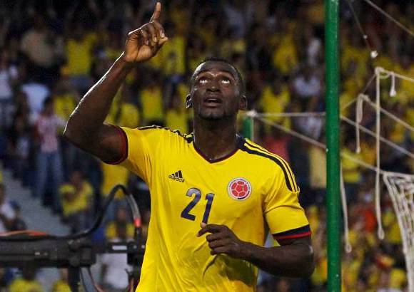 Reuters - Jugando con una nómina alterna, Colombia goleó 3-0 a su similar de Camerún, en juego amistoso disputado este martes 16 de octubre en el estadio Roberto Meléndez de la ciudad de Barranquilla.
