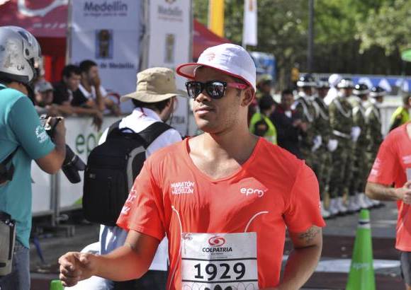Esteban Jaramillo y Sebasti&#225;n Salazar - M&#225;s de 10 mil competidores se dieron cita en esta hist&#243;rica cita deportiva que se corr&#237;a en las modalidades de 5, 10, 21 y 42 kil&#243;metros.